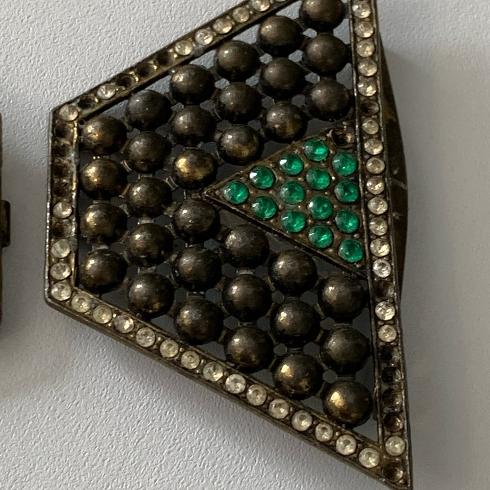 Antique or vintage Elegant Green and Gold Dress Belt Buckle for Costume Design - Picture 8 of 9